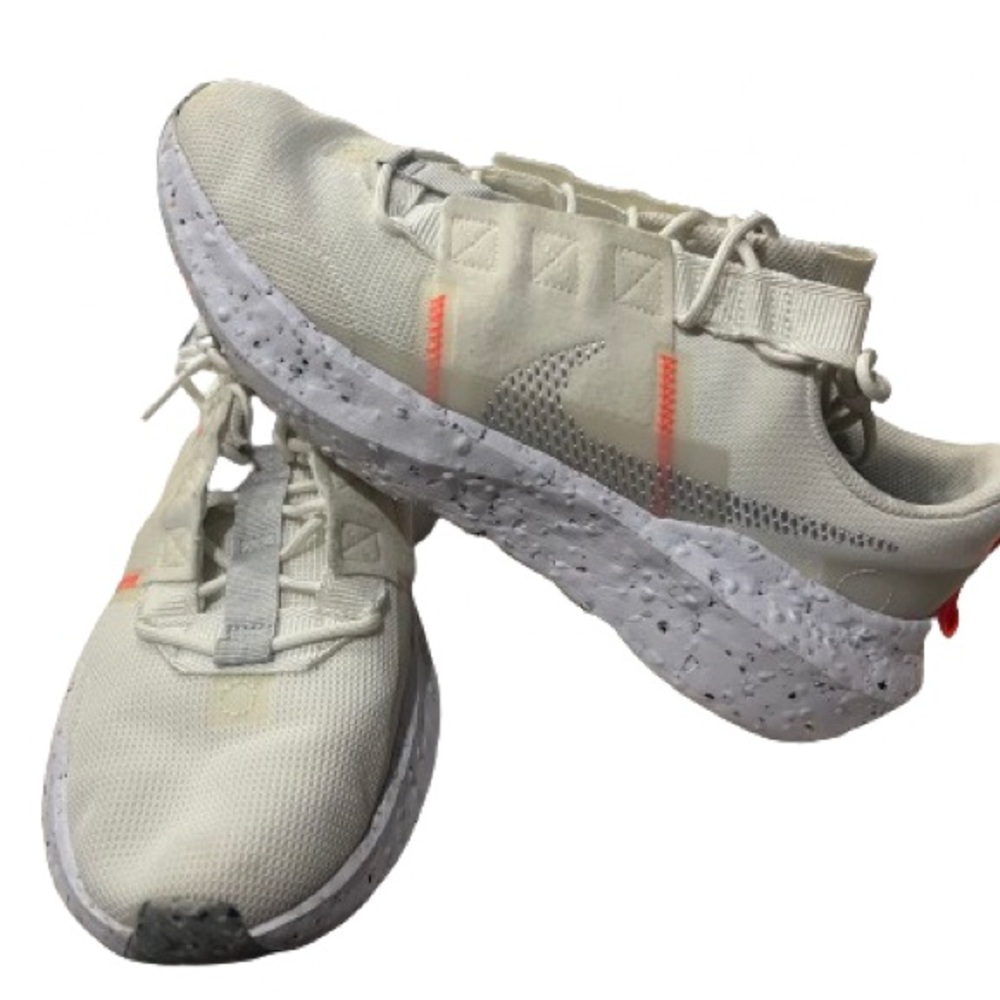 Nike size 9 men’s sneakers